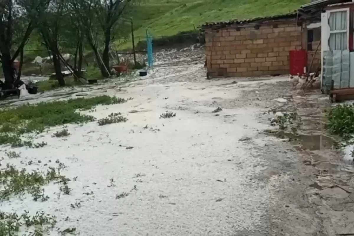 Qubaya dolu yağdı