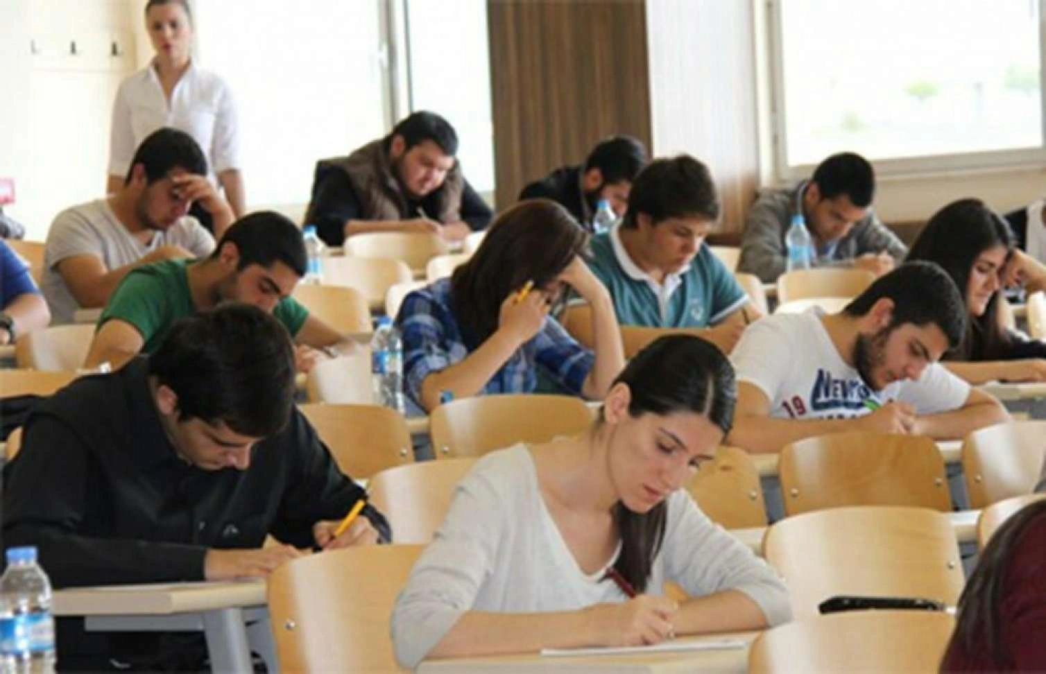 Subbakalavrlar niyə kəsildi?