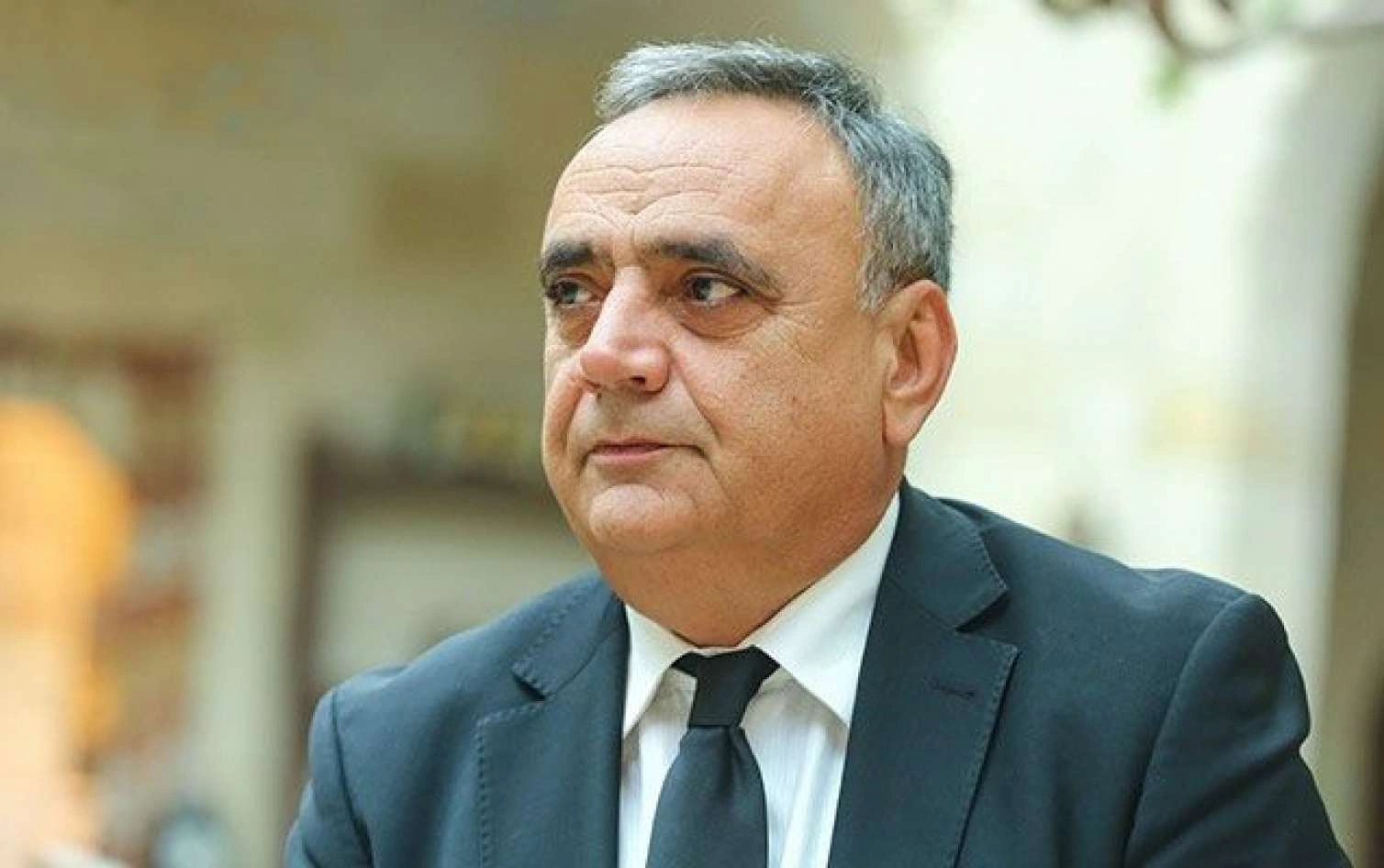 Füzuli Hüseynovun doğum günüdür