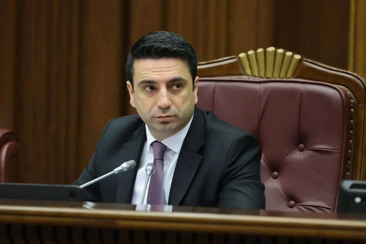 "Rusiyada səfərbərlikdən yayınmaq istəyənlər Ermənistana gələ bilər" - Simonyan
