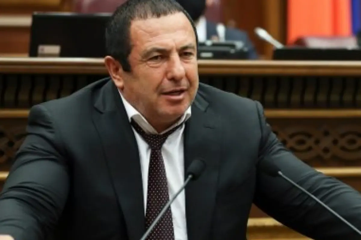 Ermənistanda müxalif partiyanın başçısının evində axtarış aparılır