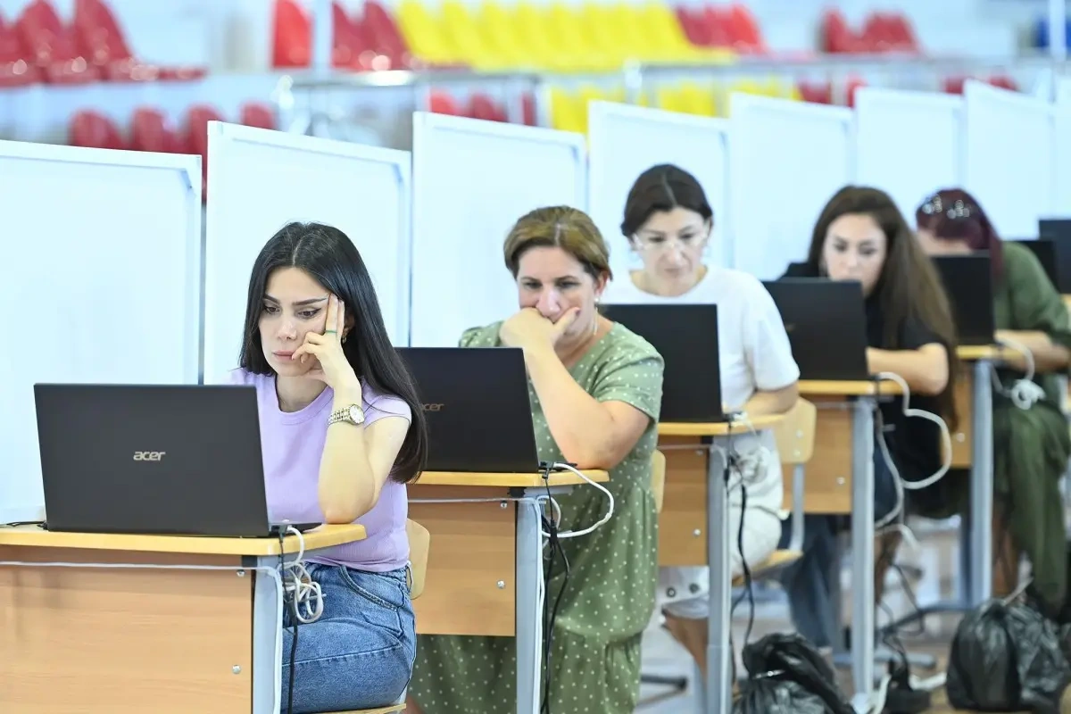 Müəllim olmaq istəyənlərə ŞAD XƏBƏR: 1 467 nəfər işə qəbul olunacaq
