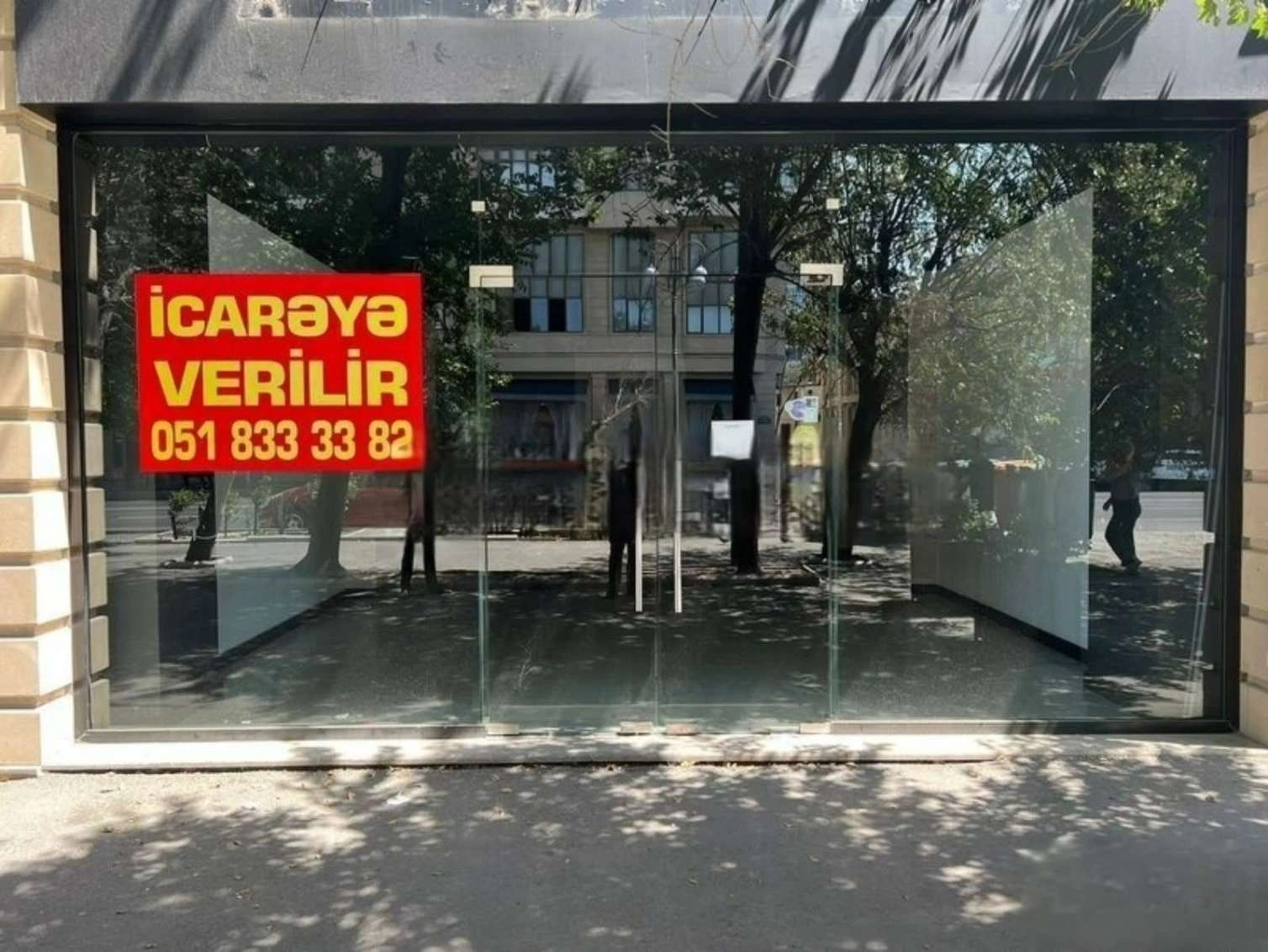 Bakının bu ərazilərində mağazalar kütləvi şəkildə bağlanır -