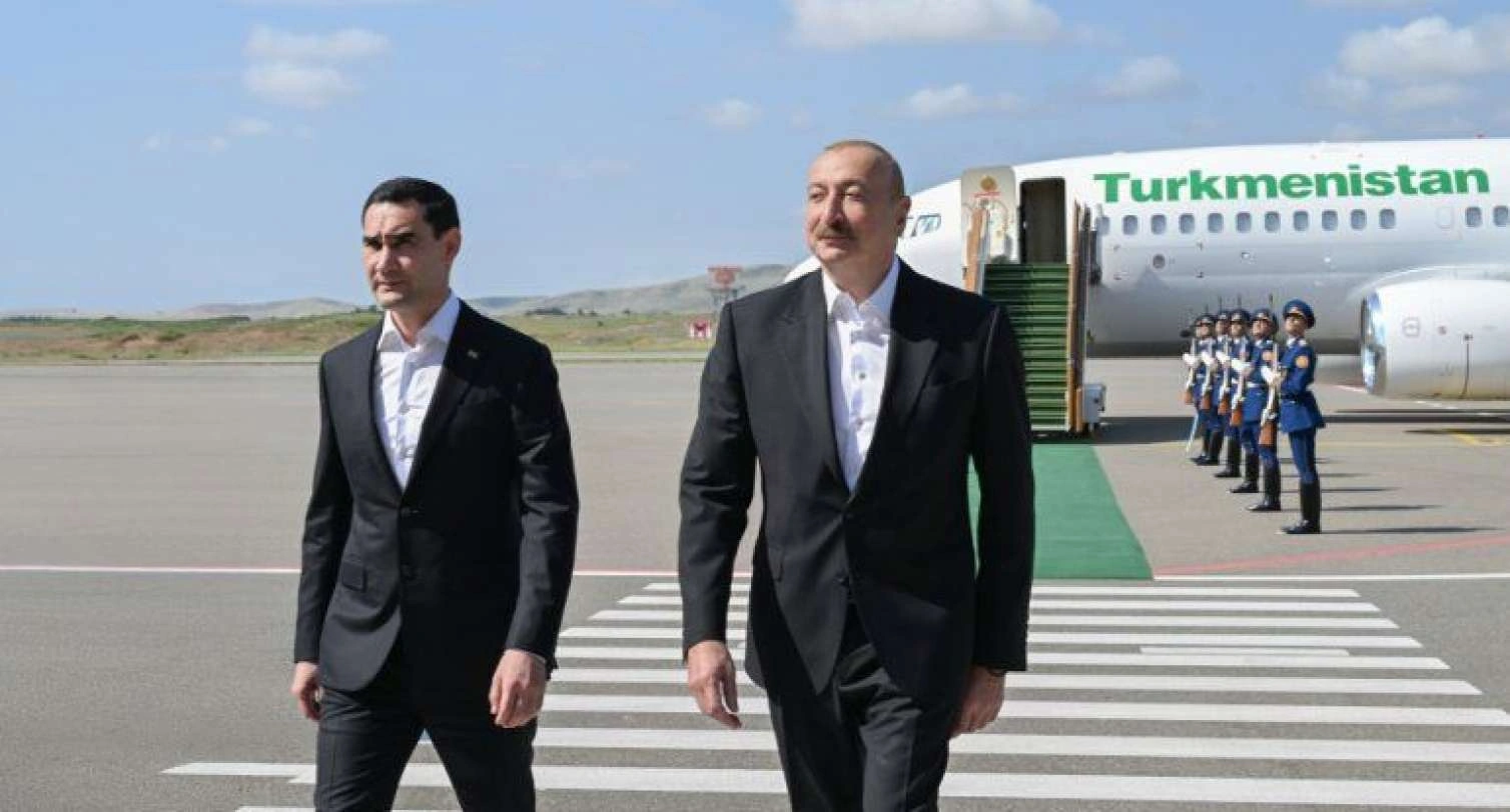 Prezident Berdiməhəmmədovu Füzulidə qarşıladı