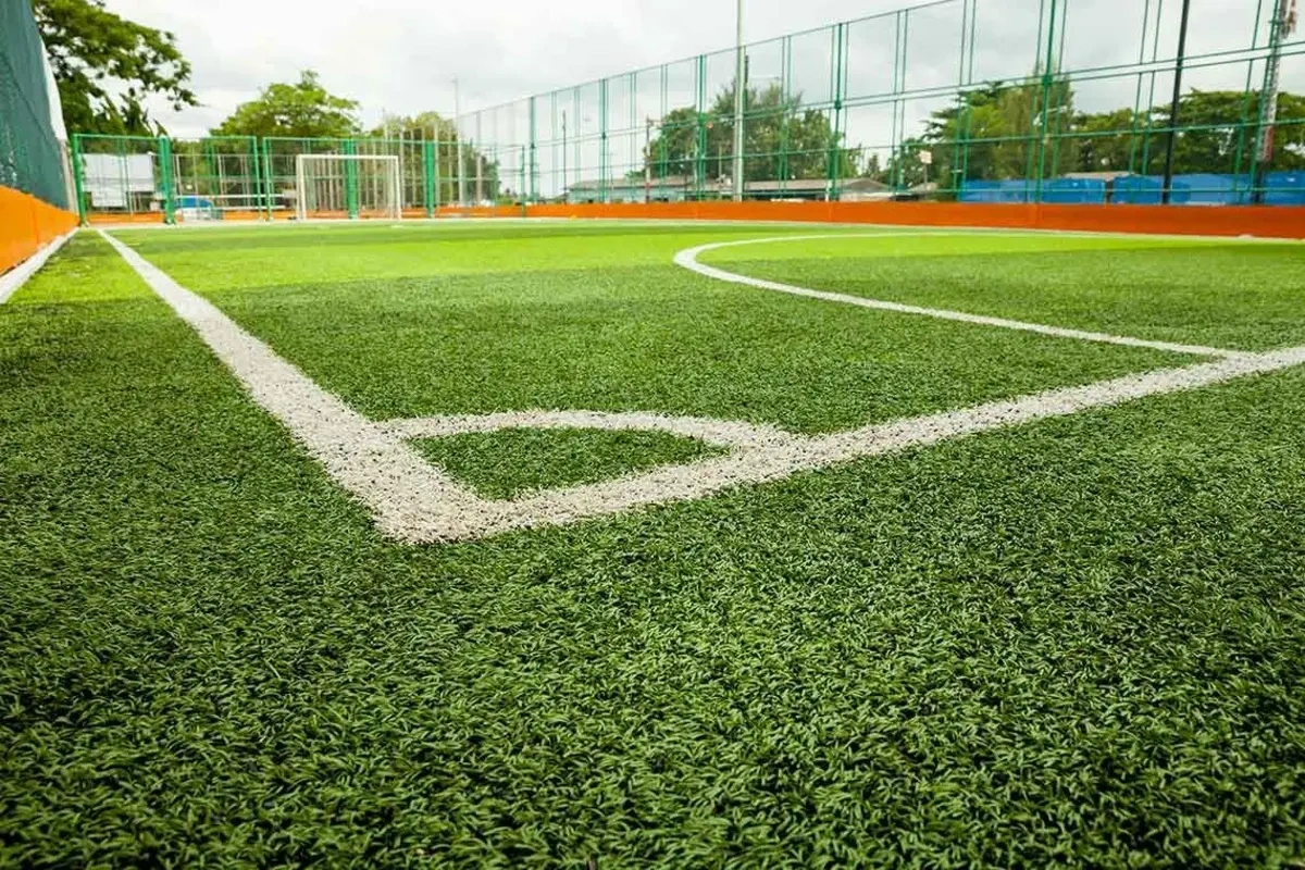 Bakıda futbol meydançasında meyit tapıldı