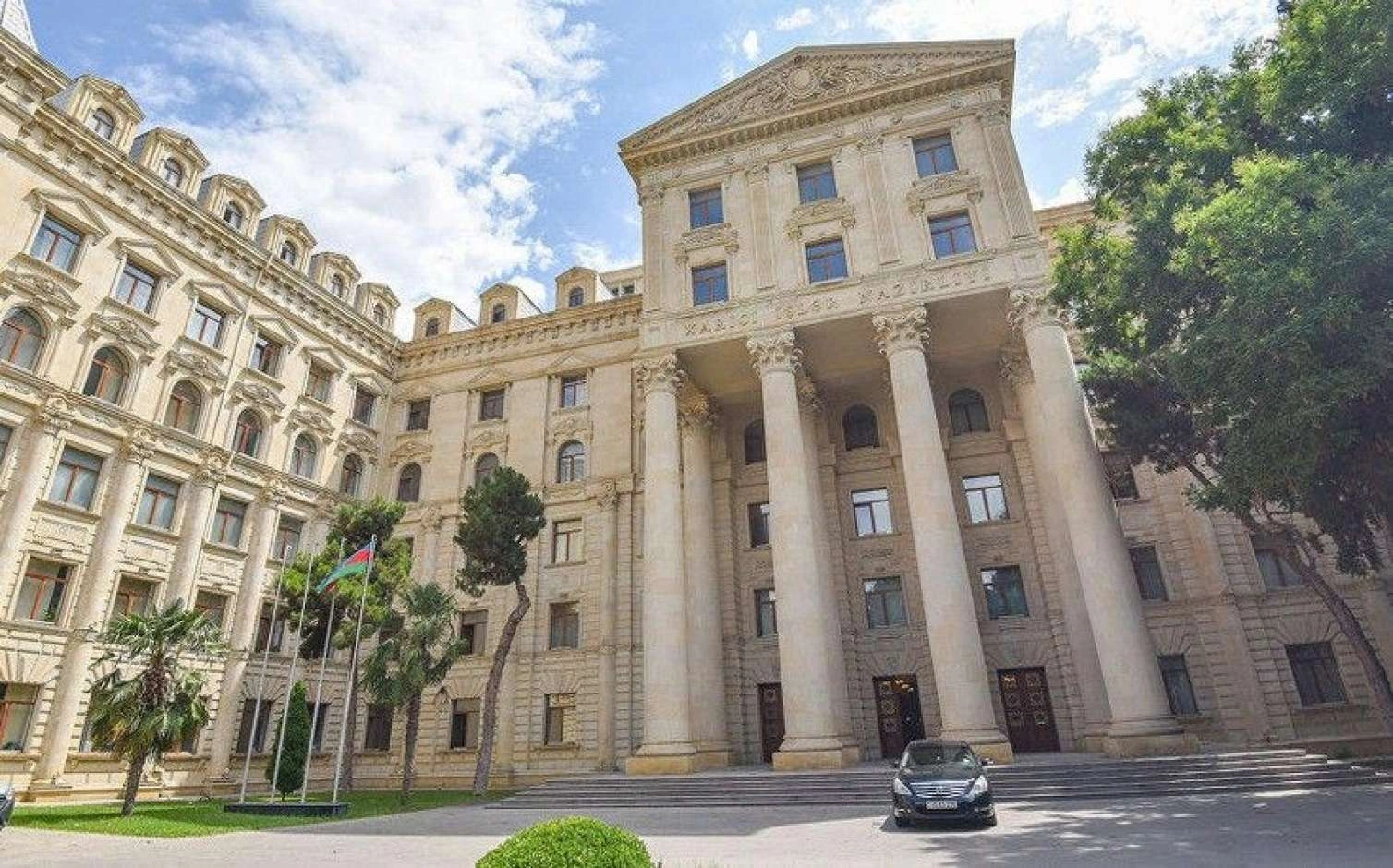 XİN-dən Zaxarovanın fikirlərinə reaksiya: Son qoyulmalıdır!