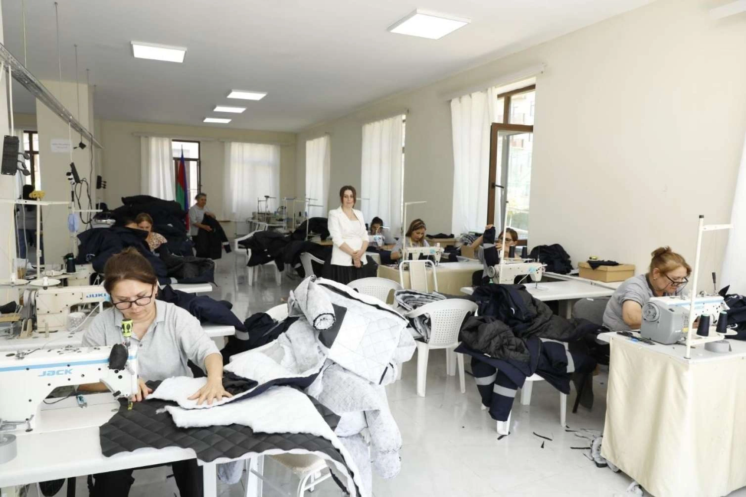 Cəbrayılda özünüməşğulluq proqramı çərçivəsində qurulmuş təsərrüfatlara mediatur təşkil edilib