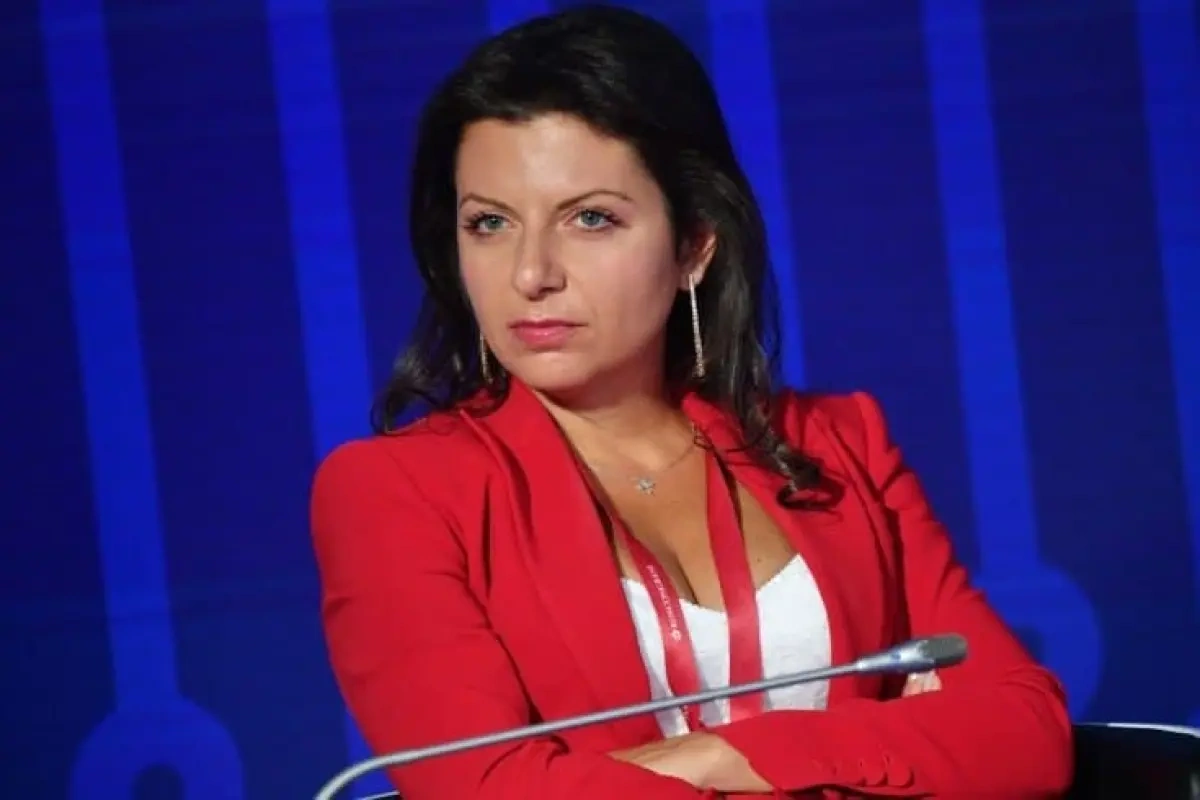 Simonyan: "Paşinyana səs vermək üçün zəhərli göbələk yemək lazımdır"