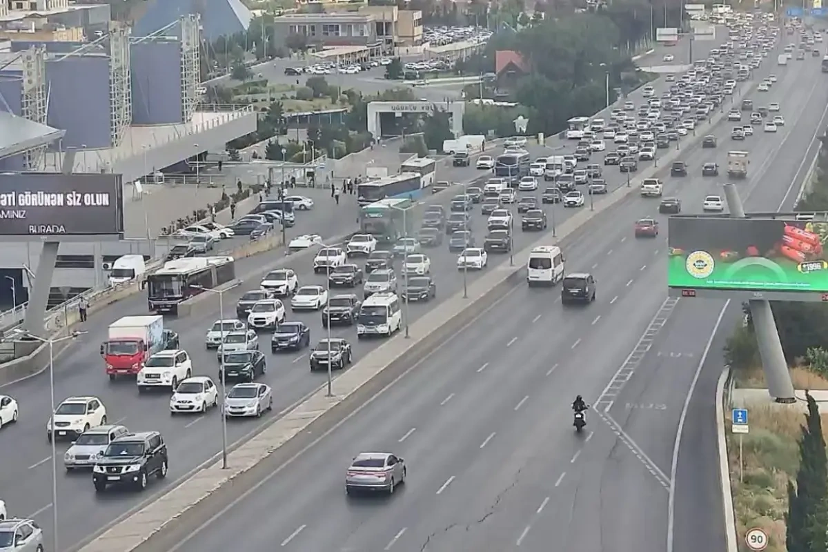 Bu yollarda tıxac var - SİYAHI