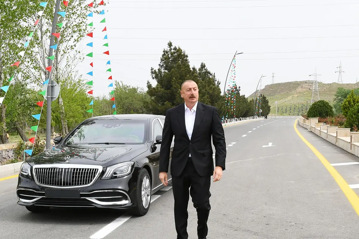 “Belə avtomobillə heç yerə getmərəm”