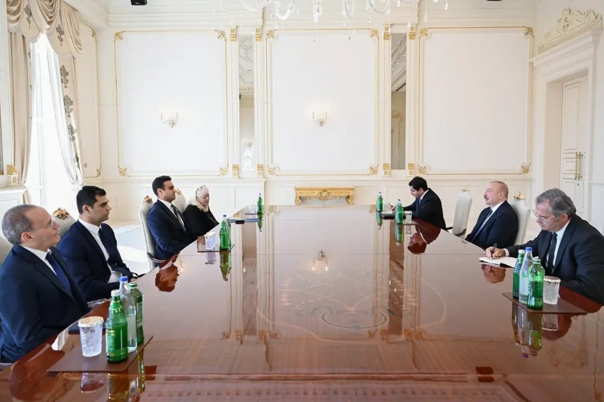 Prezident qəbul keçirdi - FOTOLAR