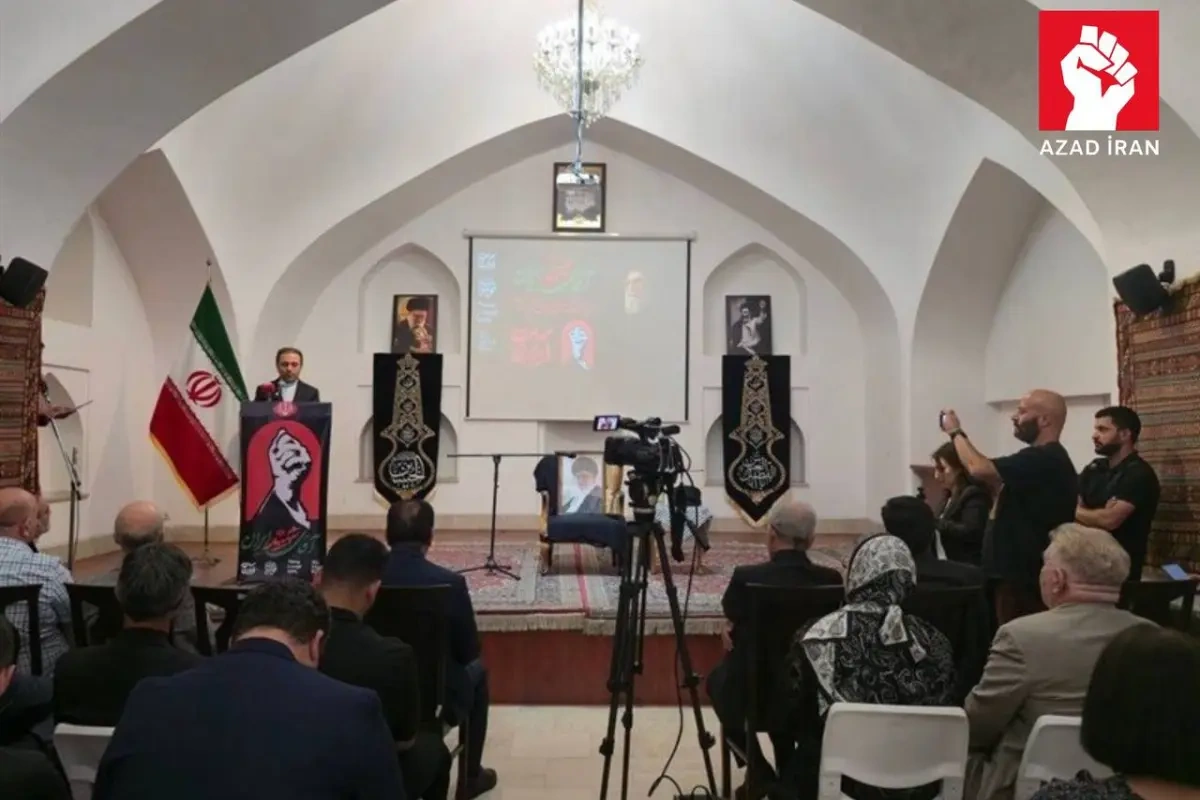 İrəvanda Göy məsciddə Xameneinin xatirəsinə mərasim keçirildi