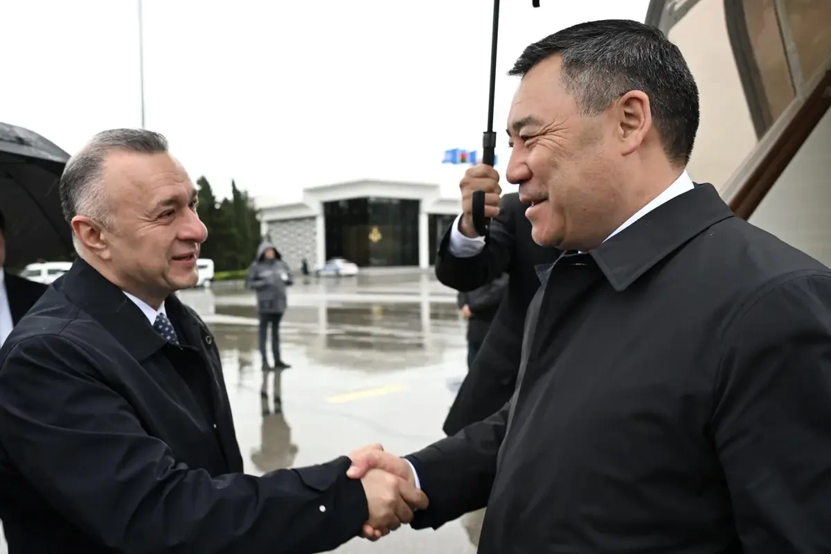 Sadır Japarov Azərbaycana səfərə gəldi