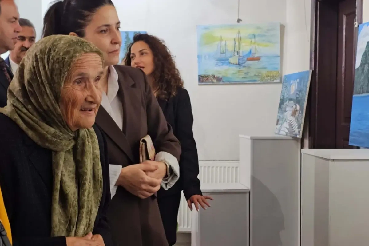 59 yaşında rəssamlığa başladı: 81 yaşında arzusu gerçəkləşdi