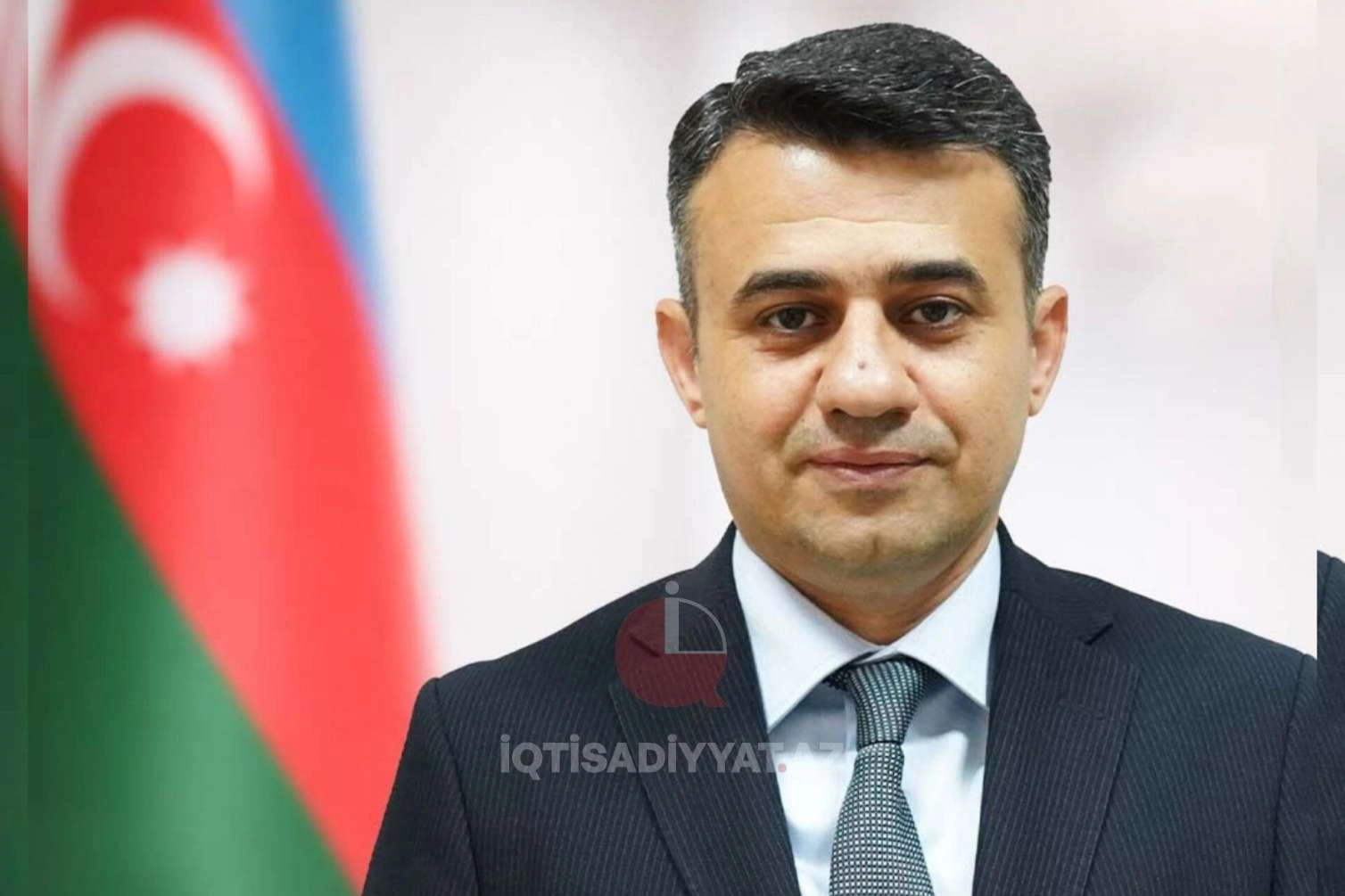Nazir onu departament müdiri təyin etdi