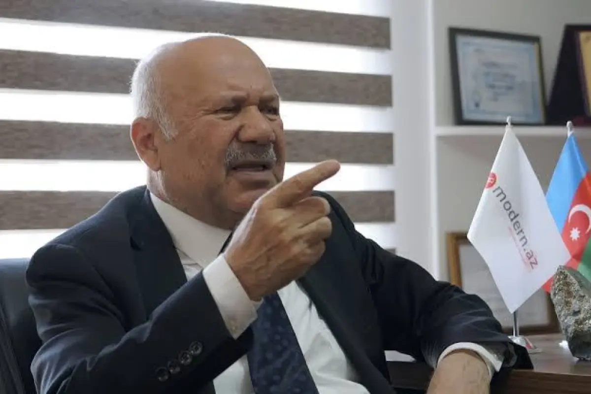 “Ay nazirlər, hünəriniz çatırsa, o camaatın qarşısına özünüz çıxın!”