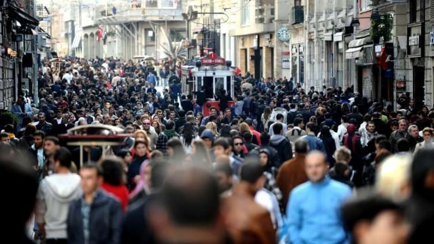 Azərbaycan əhalisinin sayı artdı
