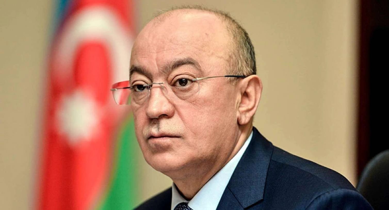 Heydərov onu idarə rəisi təyin etdi