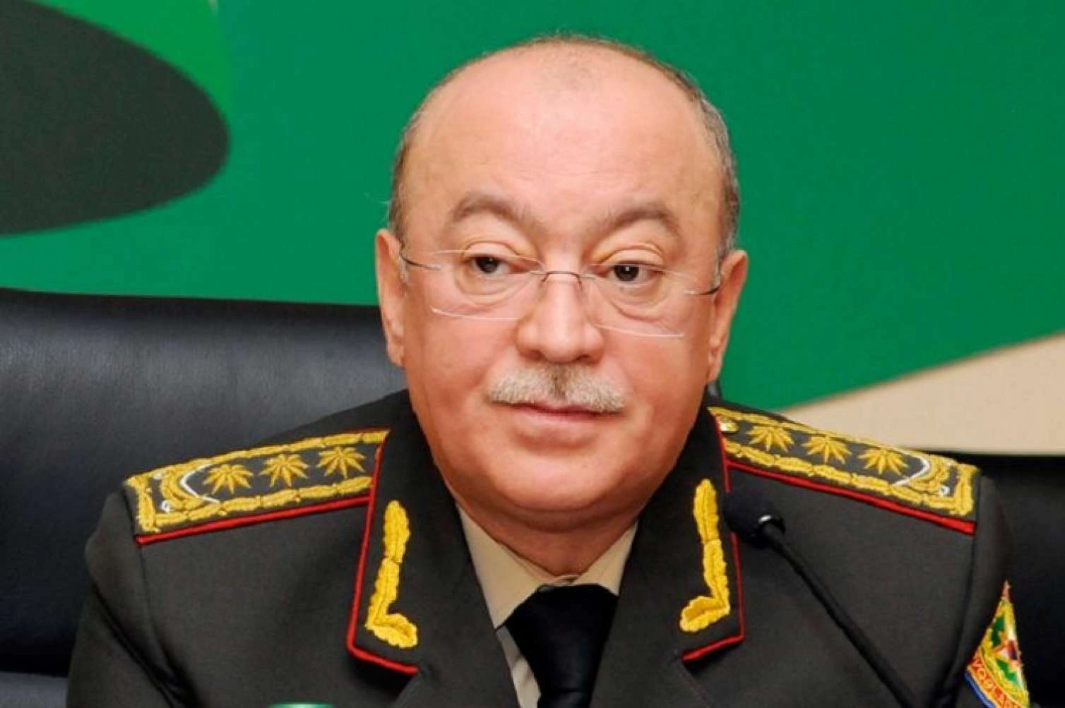 Kəmaləddin Heydərov İsaxan Aşurovun oğluna