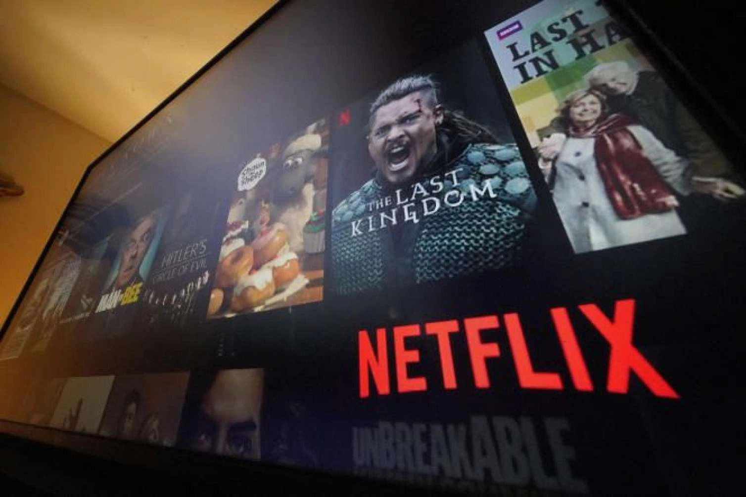 “Netflix” 587 milyon dollara süni intellekt şirkəti aldı
