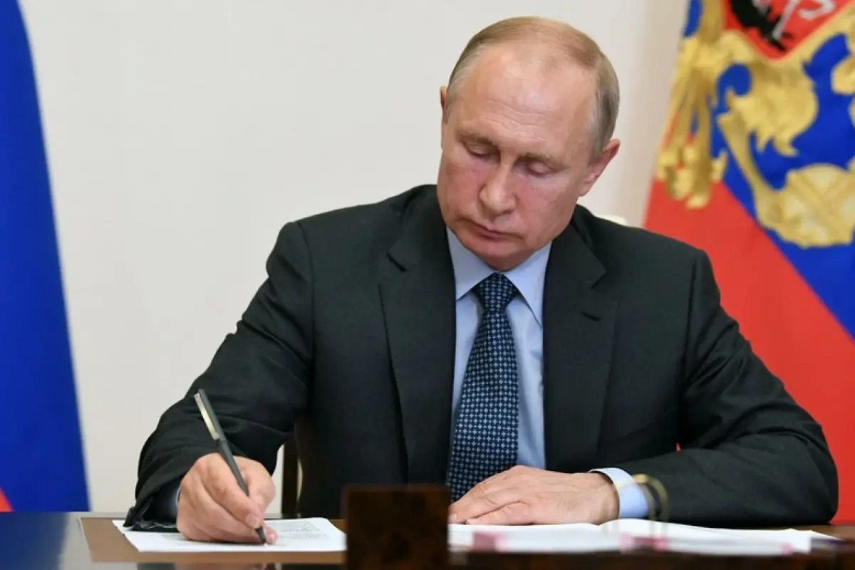 Putin fərman imzaladı - Rusiya seçkilərə gedir
