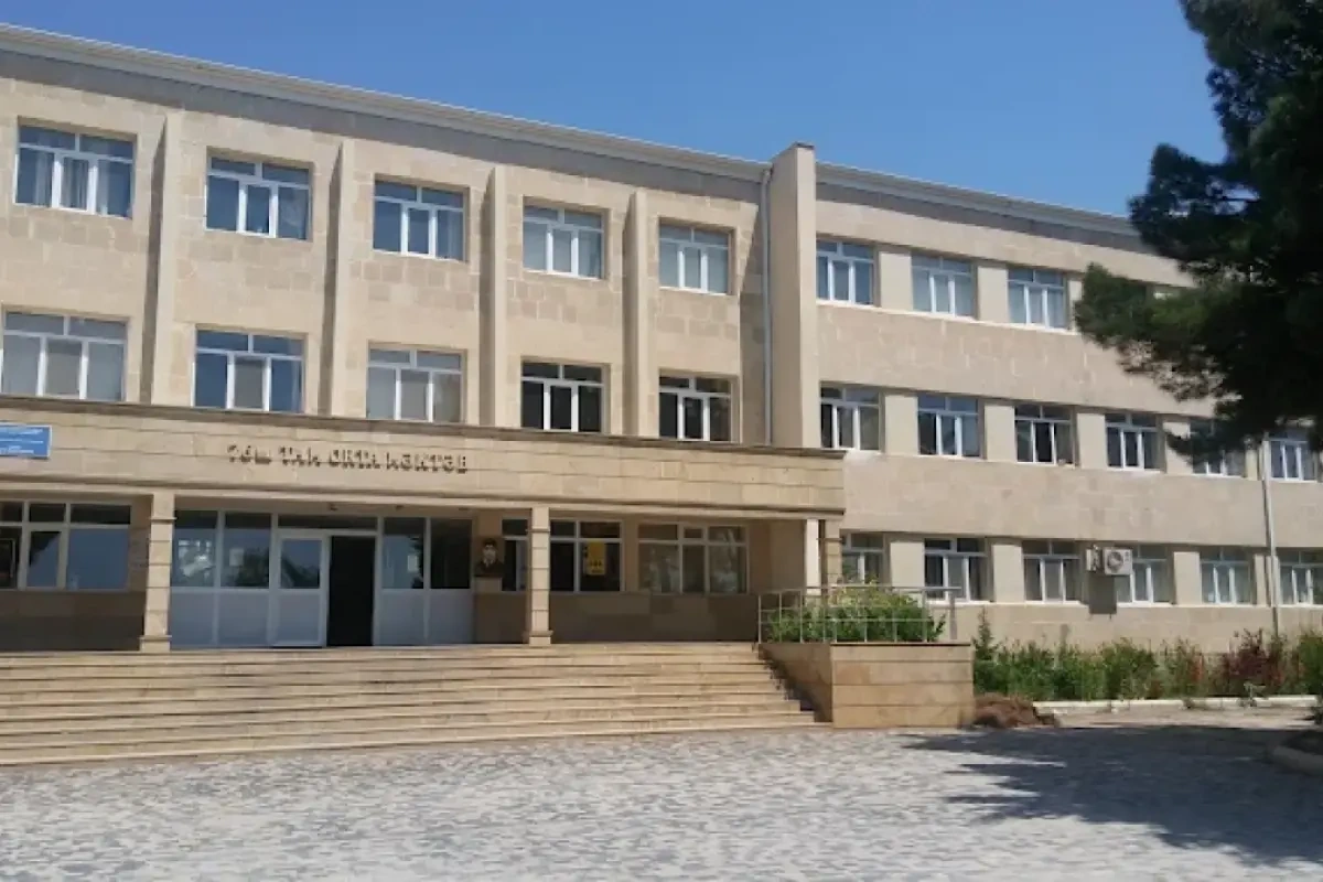 76 nömrəli məktəbdə pul yığılması haqda yayılan iddialara RƏSMİ CAVAB