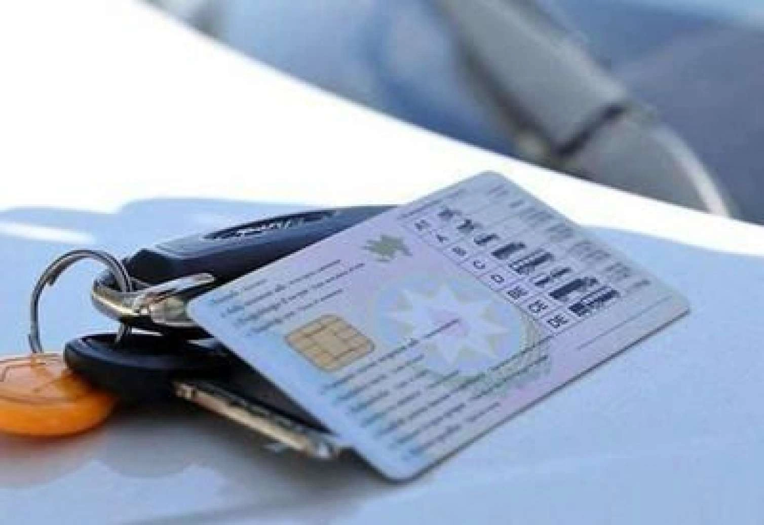 Bu avtomobillər üçün sürücülük vəsiqəsi