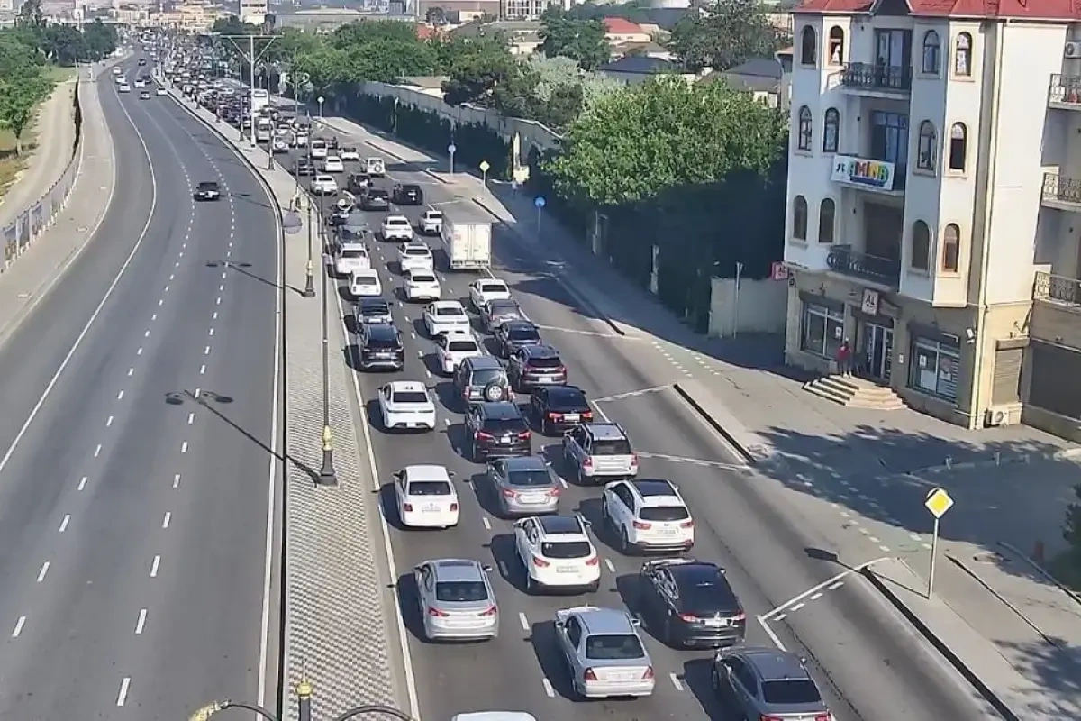 Bu yollarda sıxlıq var - SİYAHI