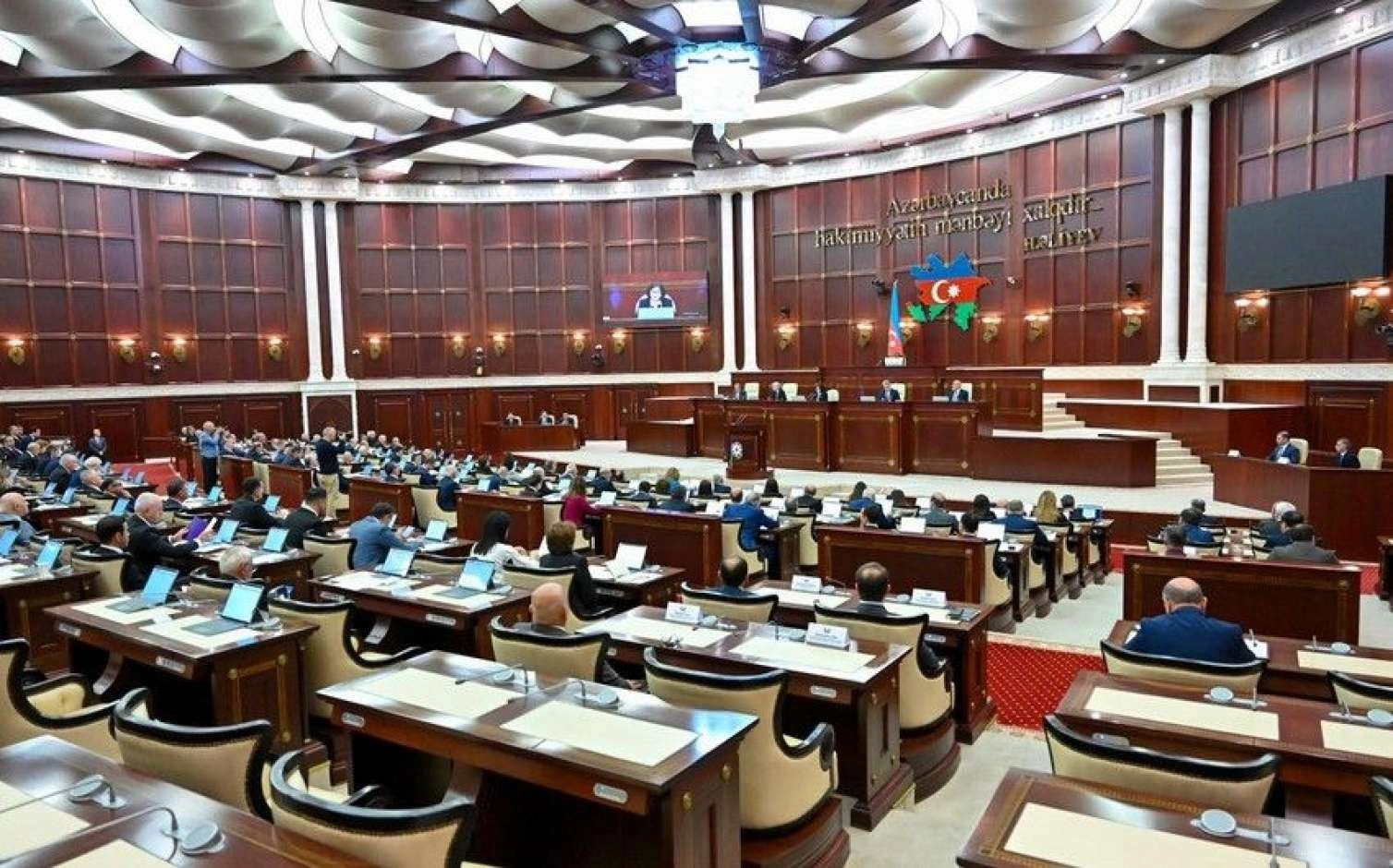 Prezident qanunu imzalamadı, MM-ə qaytardı -