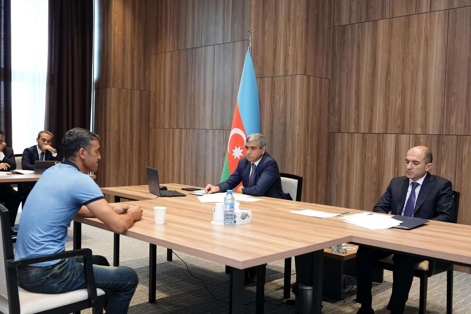 Nazir Zəngilanda vətəndaşları qəbul edib