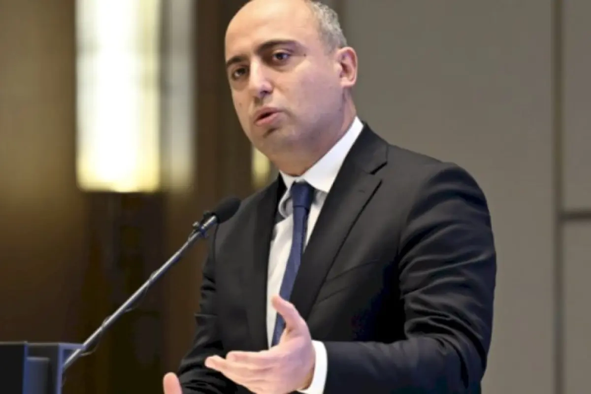 Nazirdən ŞAD XƏBƏR! Bu müəllimlərin maaşları artacaq
