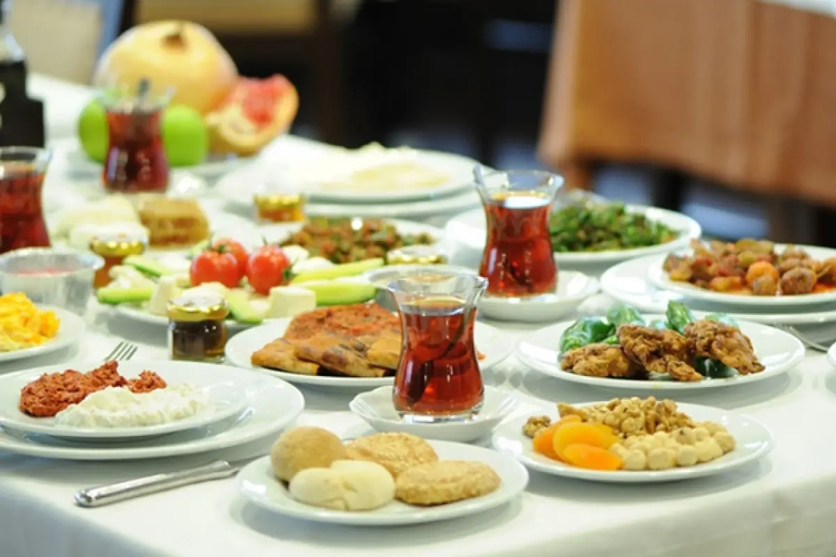 Yeyib-içmək qanlı bitdi