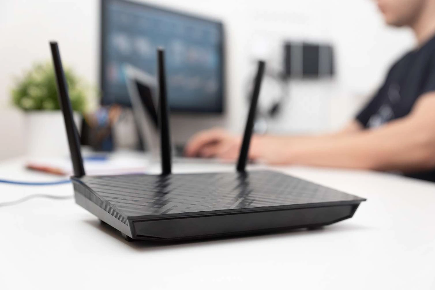 Məşhur internet xidmətləri çökdü
