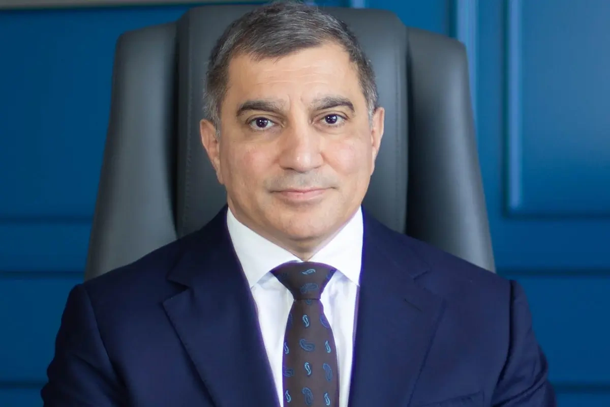 Ruslan Əlixanov vəzifəsindən azad edildi