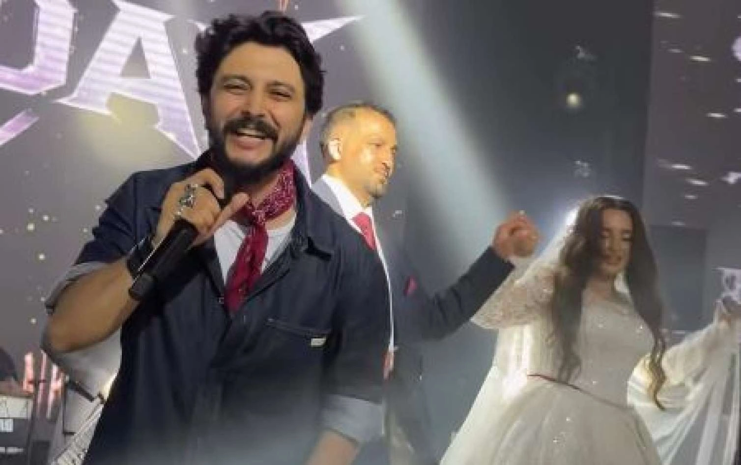 "Mərdanı heç tanımıram" - Toy sahiblərindən biri