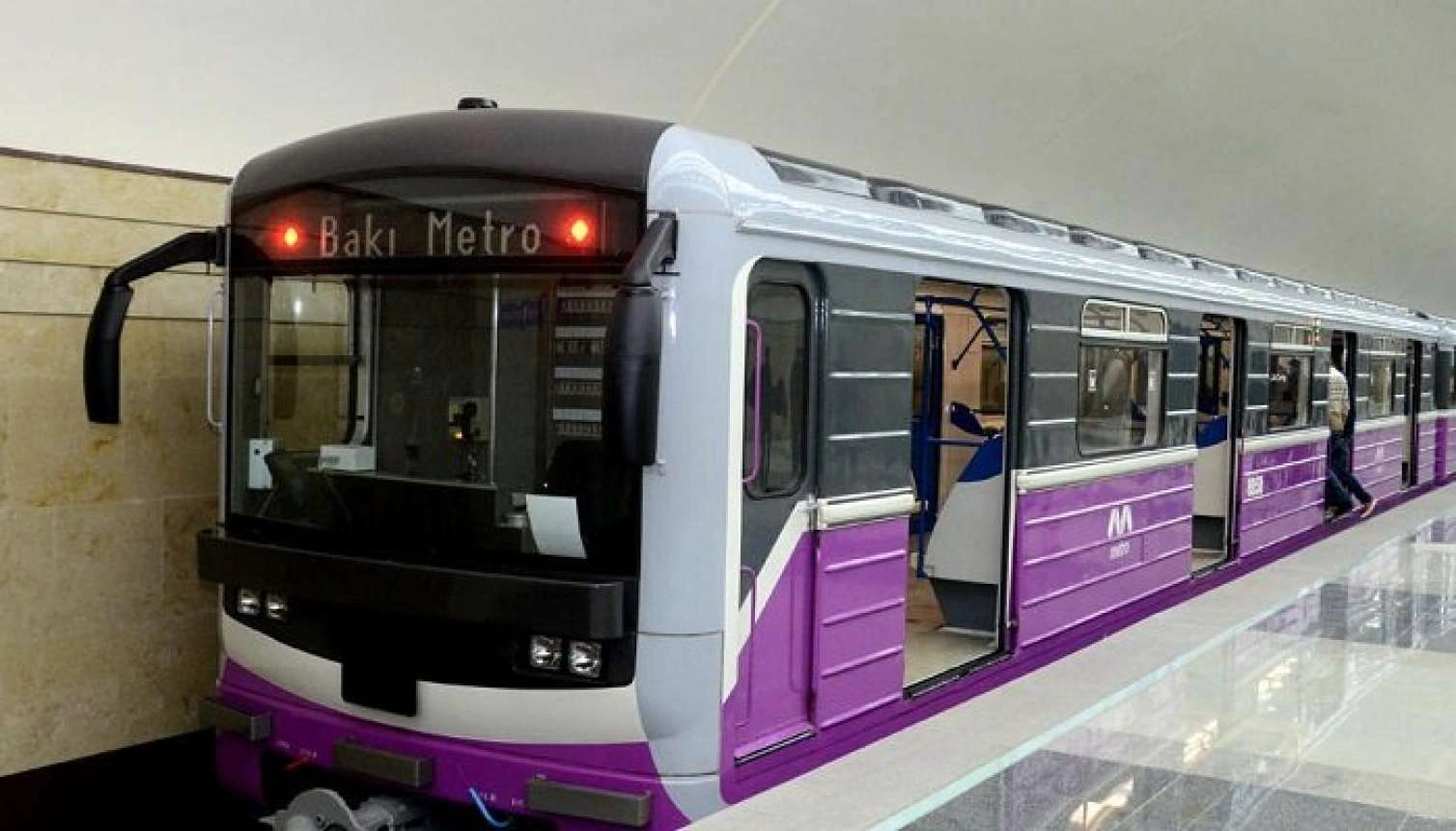“28 May” düyünü: Metro çəkilməməsi doğrudanmı həll yoludur?