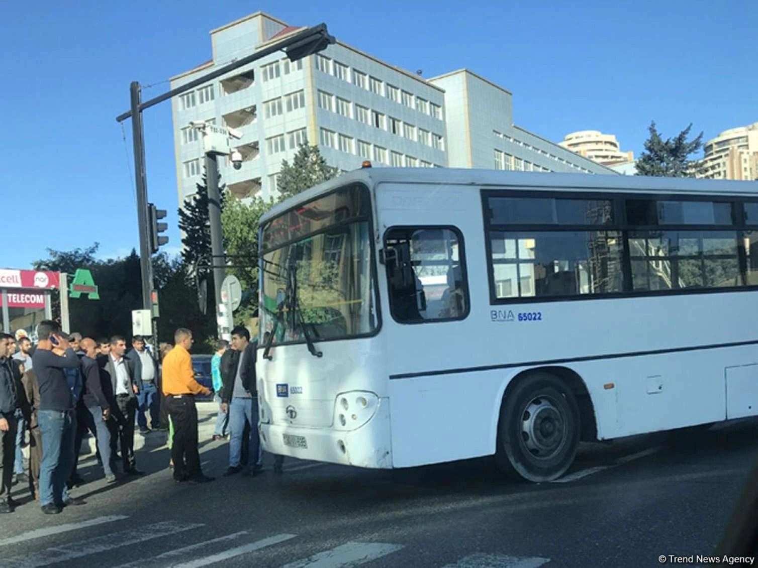 Pirallahıda avtobus piyadanı vuraraq öldürdü