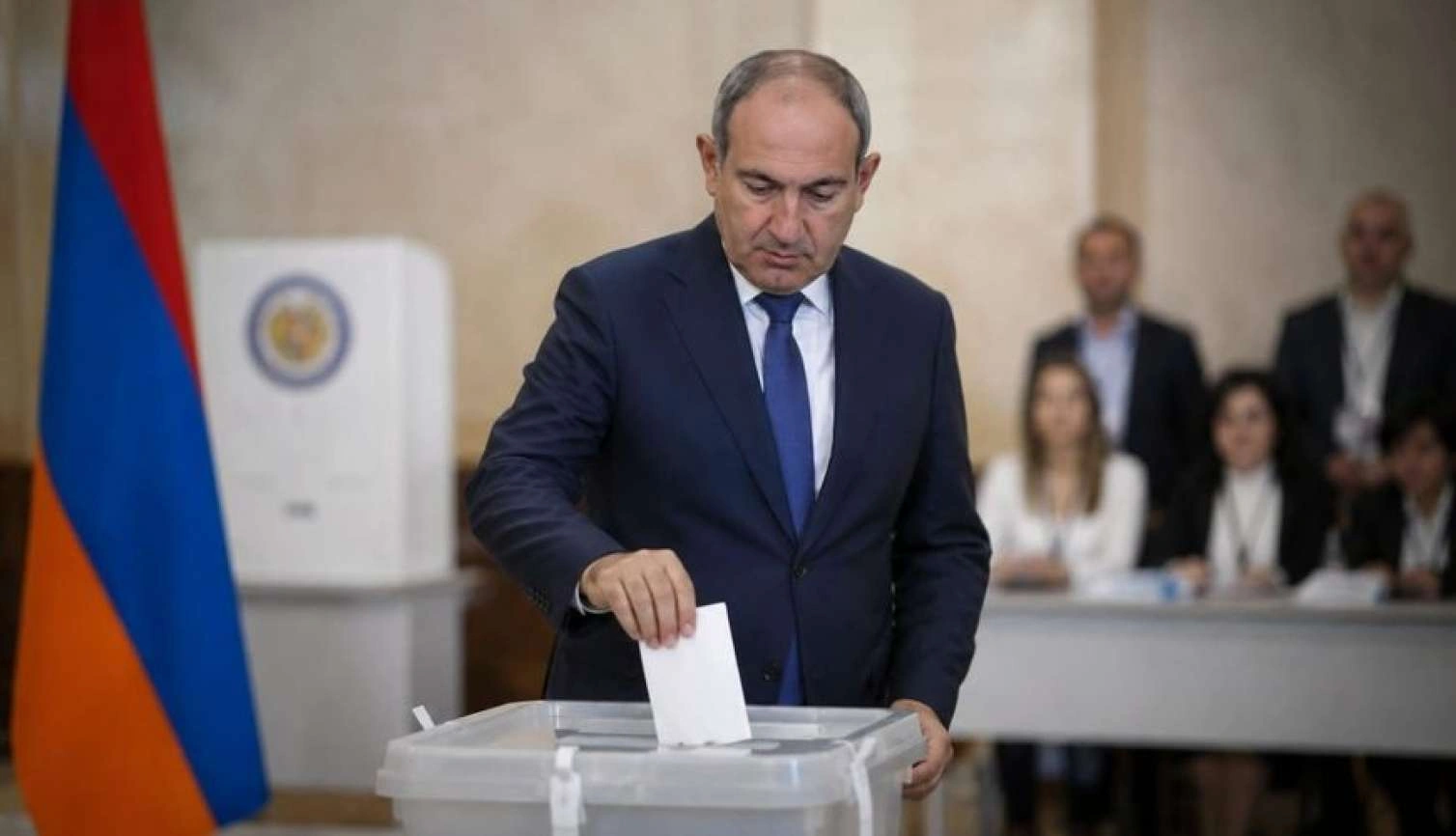 Ermənistanda seçkilərin ilkin rəsmi nəticəsi -