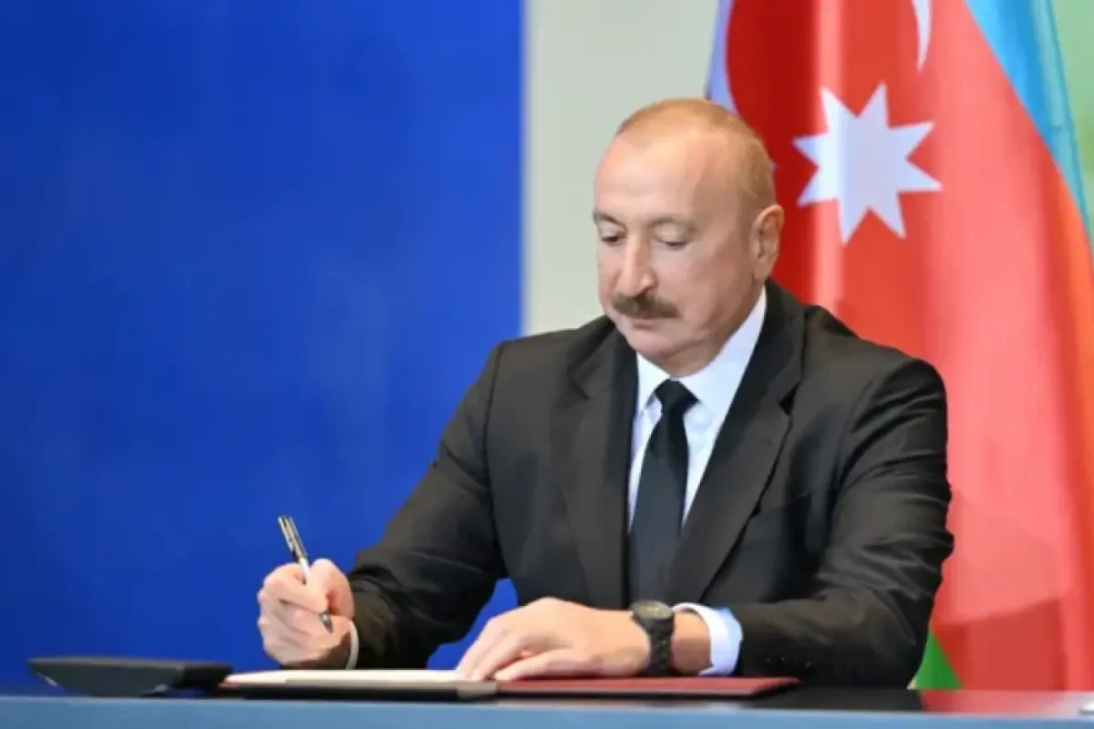 “Azəripək” “Azərxalça”ya birləşdirilir - FƏRMAN