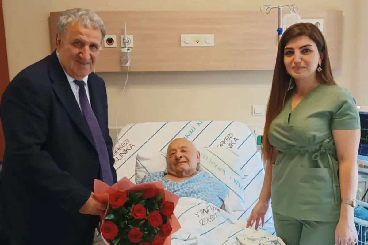 Ömər Eldarov xəstəxanadan evə buraxıldı