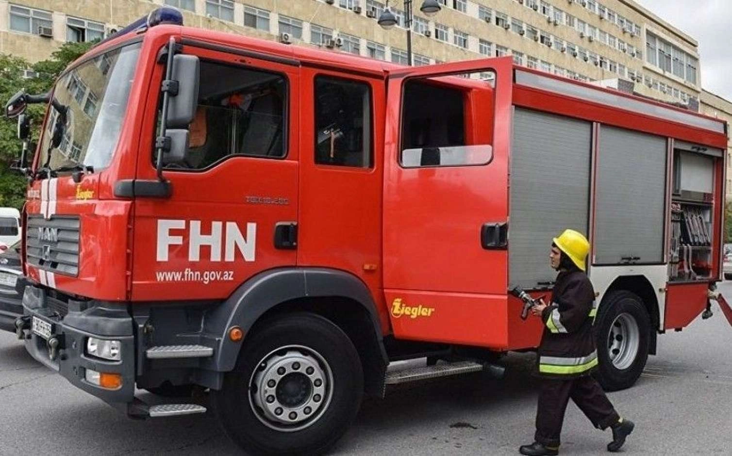 Bakıda obyektdə yanğın başladı