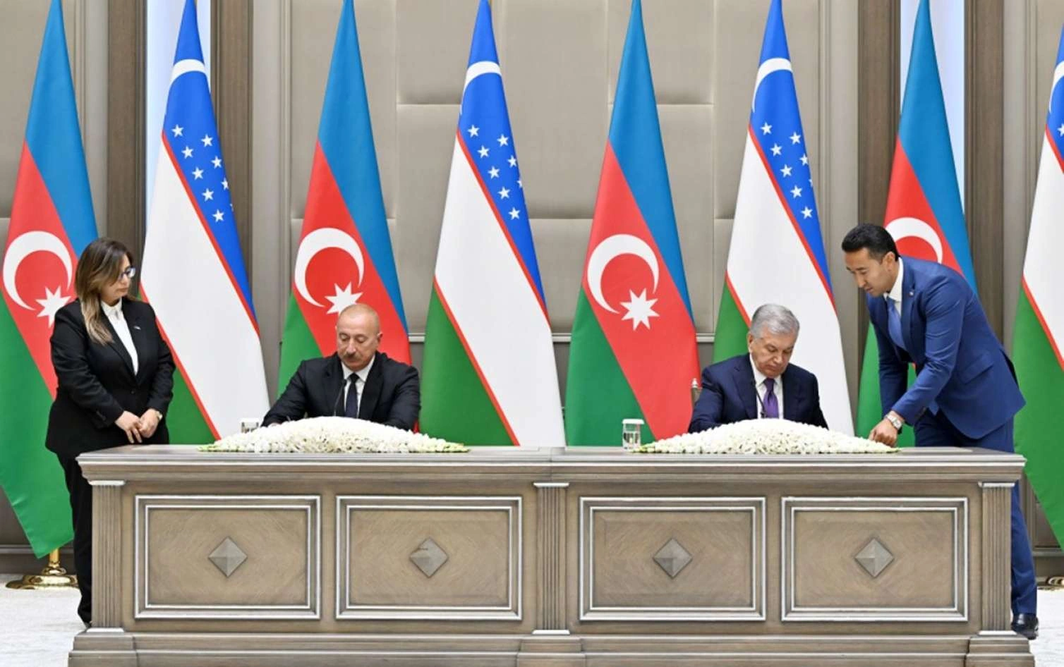 Azərbaycan-Özbəkistan sənədlərinin imzalanması və mübadiləsi mərasimi oldu