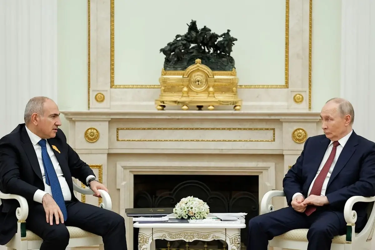 Putin Bişkekdə Paşinyanla görüşəcək
