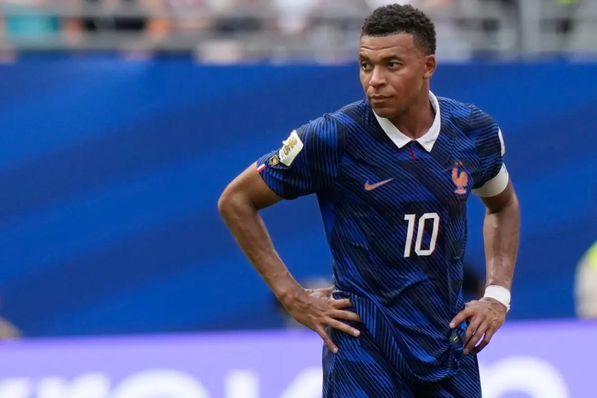 Mbappe Messini geridə qoydu – Yeni dünya rekordu