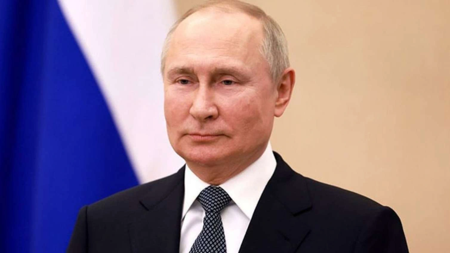 Putindən yeni qərar: 25 il müəllim işləyənə “Əmək veteranı” adı veriləcək