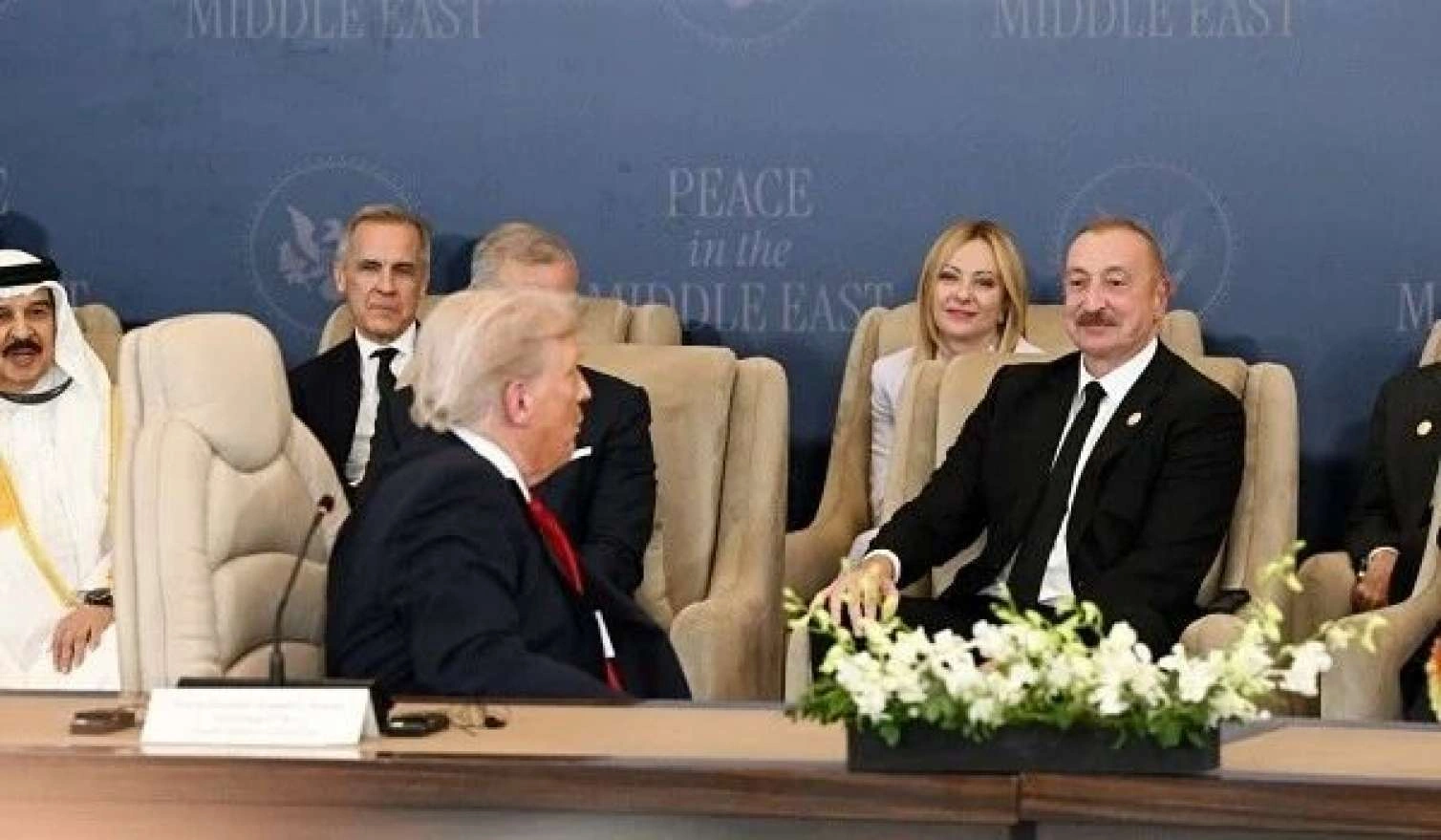 Trampdan İlham Əliyevə xüsusi dəvət