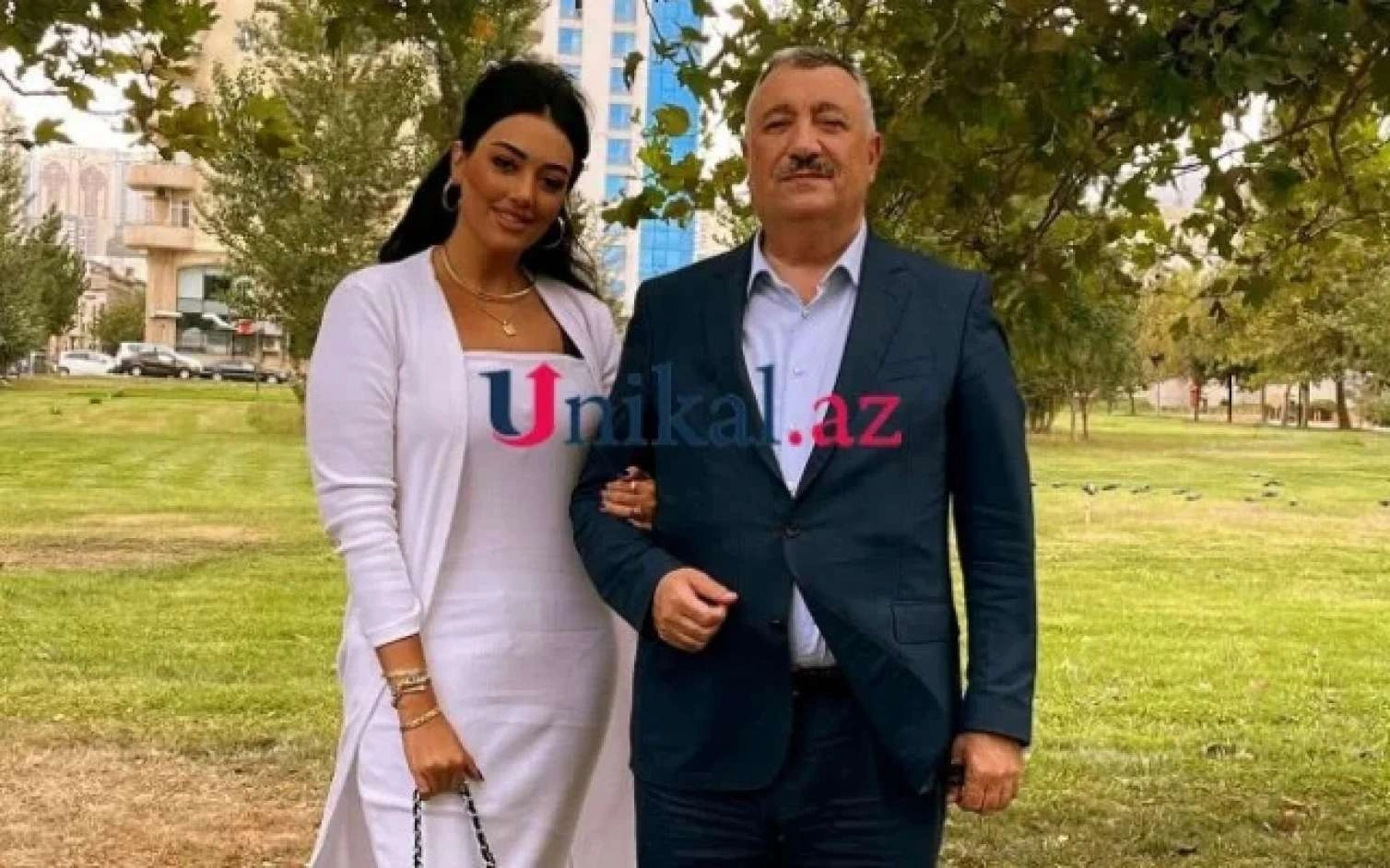 Generalın qızı işdən çıxarılan idarə rəisini məhkəməyə verdi