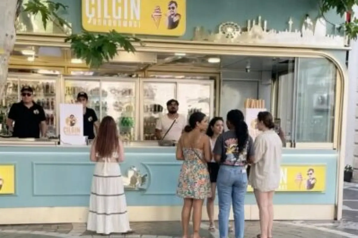 Bakının mərkəzindəki rəqs Türkiyə mətbuatında: "Gedişat heç də yaxşı görünmür"