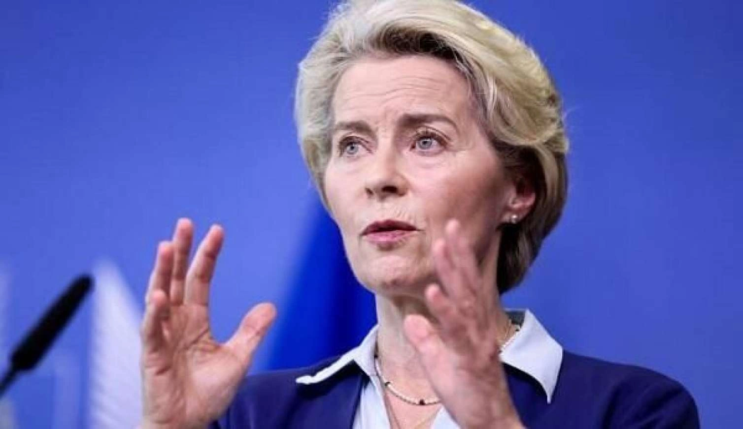 Leyen Azərbaycanda səfərdədir