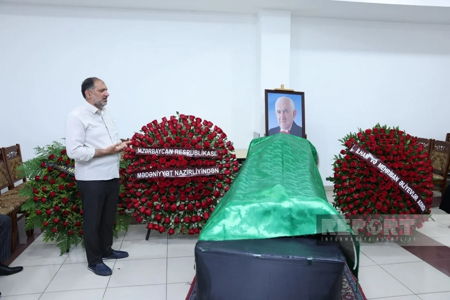 Tofiq Bakıxanovla vida mərasimi keçirilir